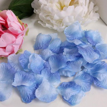 Голубые лепестки роз (300 шт.)
