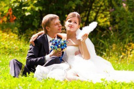 Атрибуты для свадебной фотосессии: как сделать яркие фото
