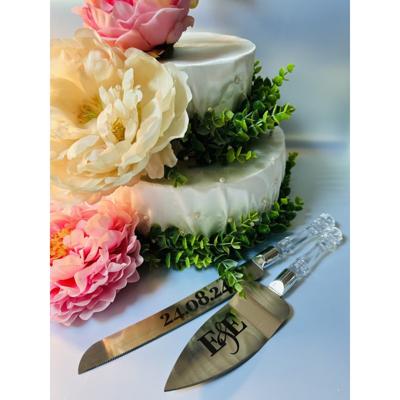 Набор для тортика: свадебные ножи - приборы для торта с индивидуальной гравировкой