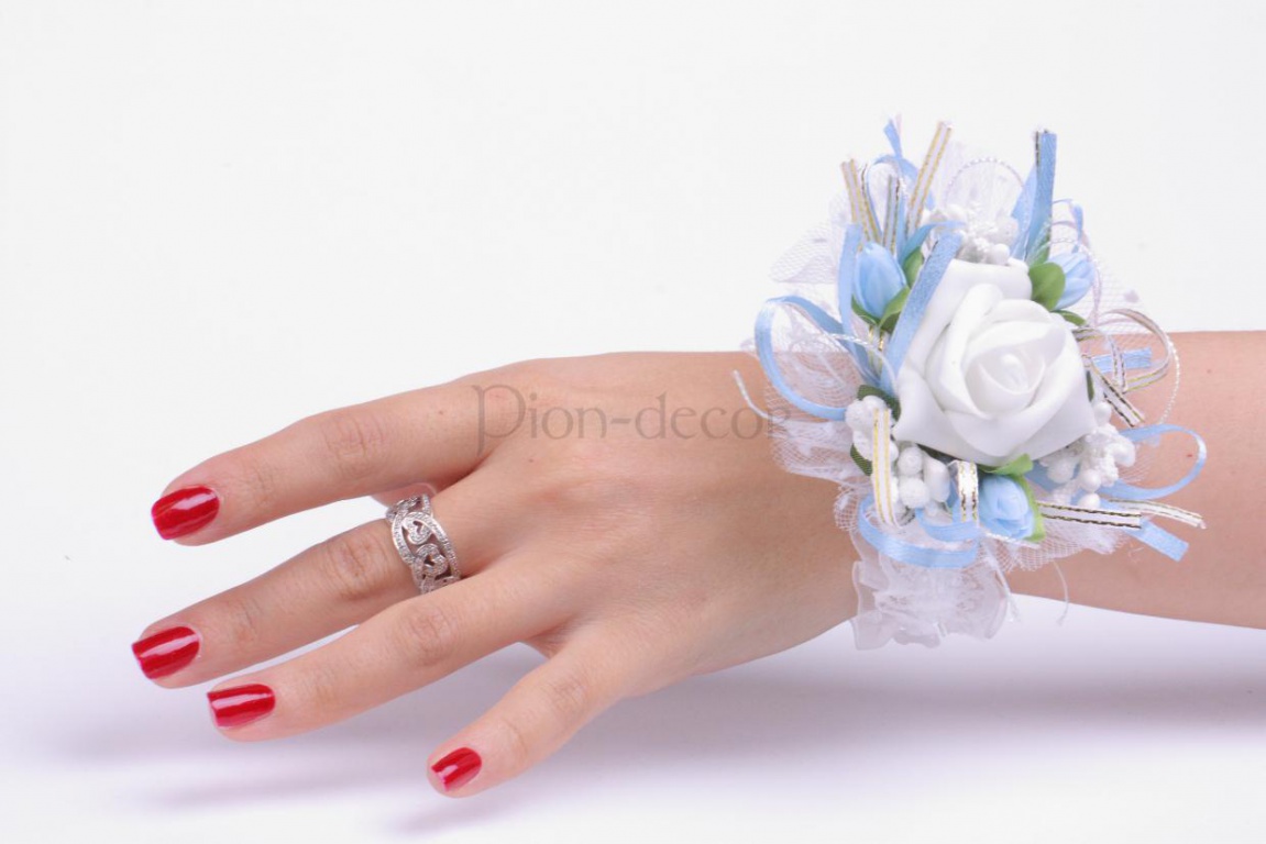 Аксессуары для подружек невесты - цветочный браслет