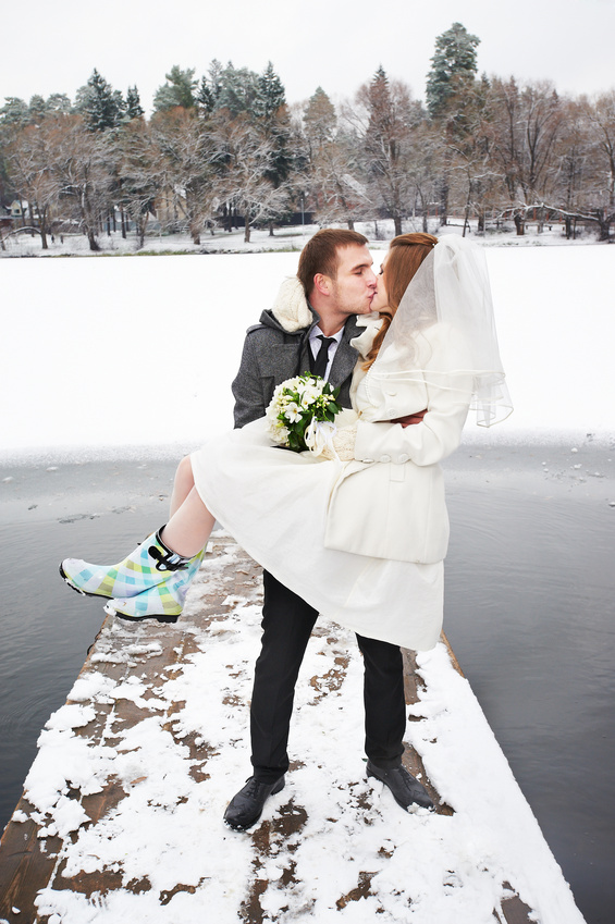 Свадебные фотографии зимой от профессионального фотографа