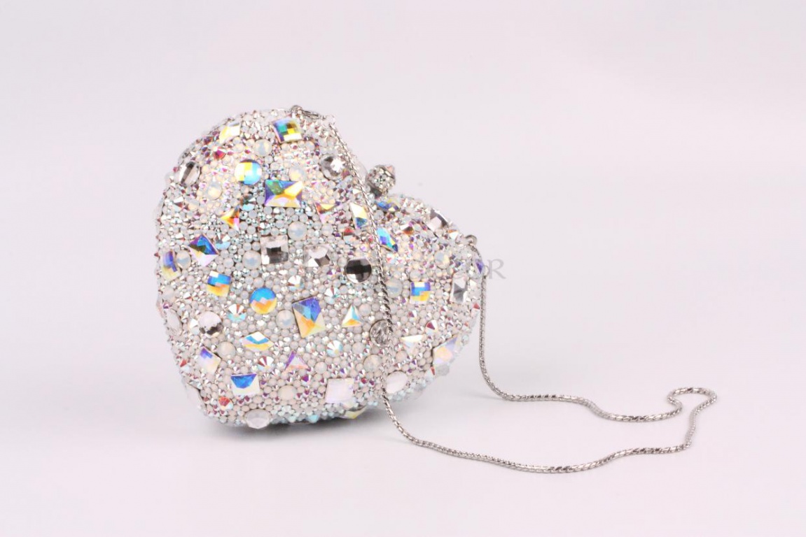Экслюзивная свадебная сумочка с кристаллами Swarovski
